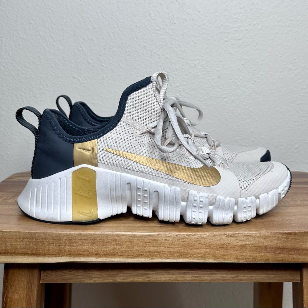 Nike Free Metcon 3 Light Orewood Brown Metallic Gold Women’s 8.5